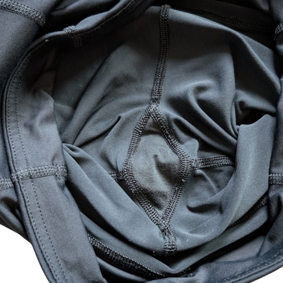 Lululemon Run: Spirit Tight II Black Leggings Mid Rise Rel: 2/2012 Women's 6 - Picture 9 of 12